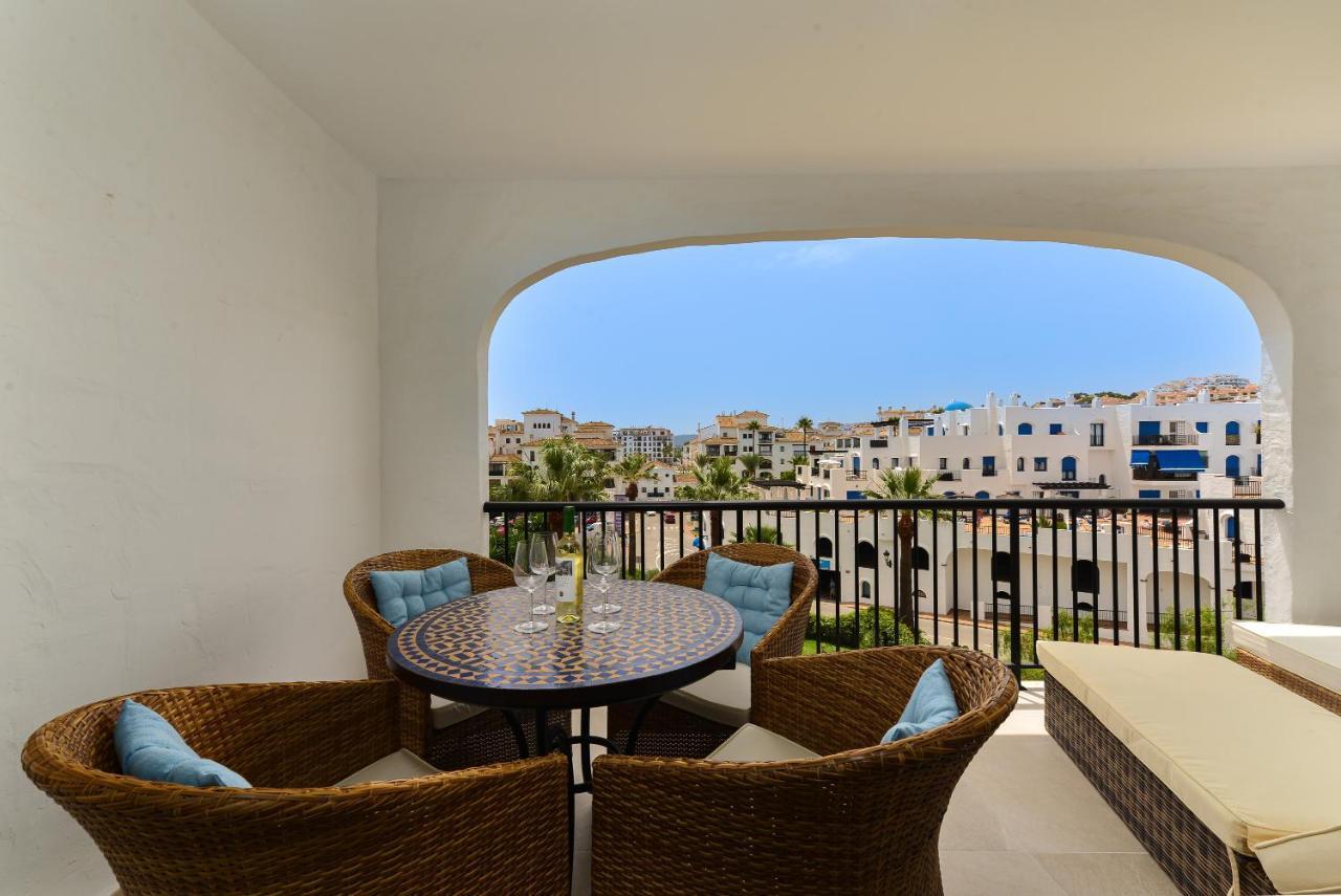 Duquesa Port Retreat Apartment Manilva Luaran gambar